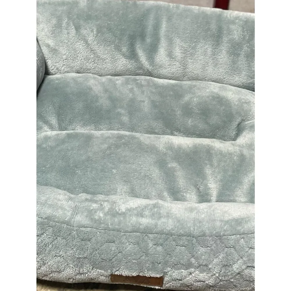 AVA Plush Rectangular Pet Bed in Light Sage Mint Green (18”x 21”) Soft Comfy Bed